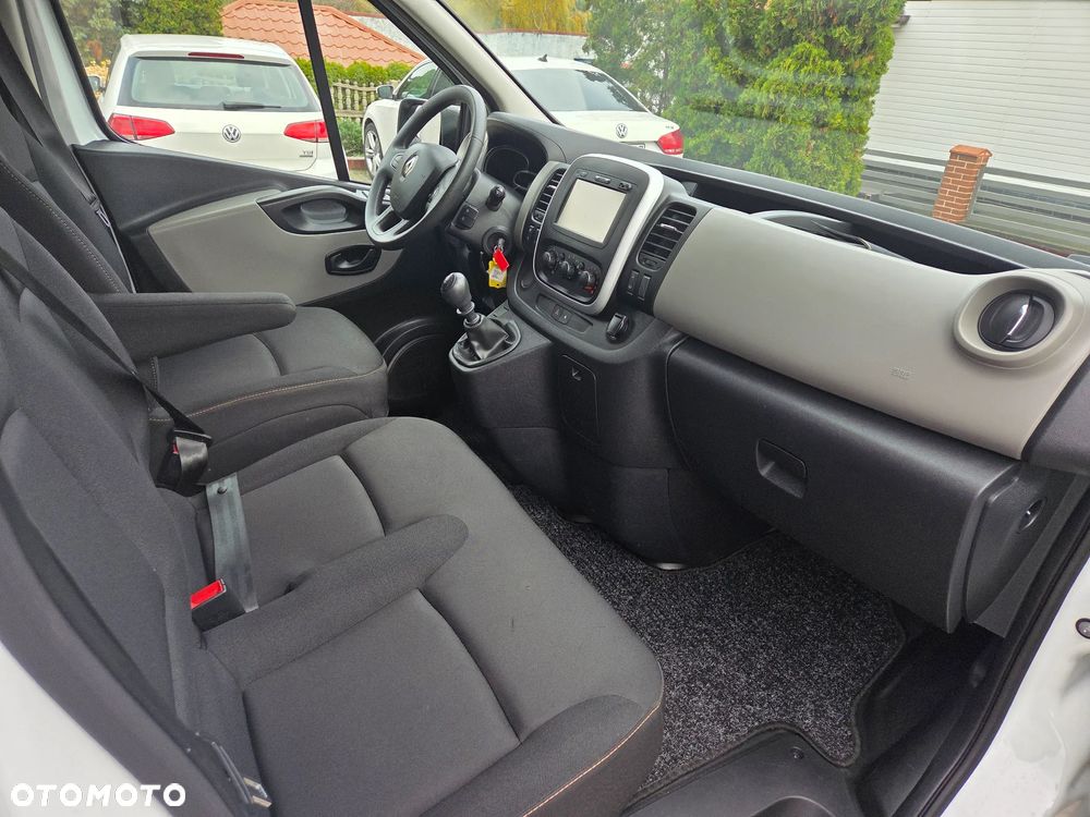 Renault Trafic - 10