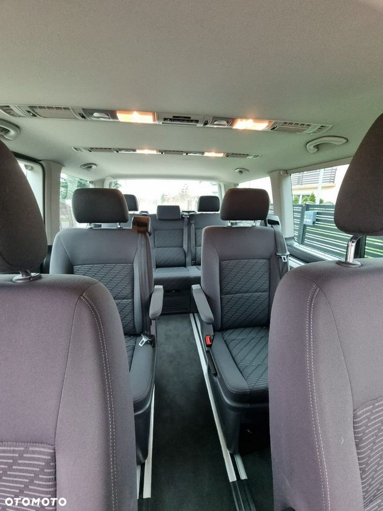 Volkswagen Multivan - 18
