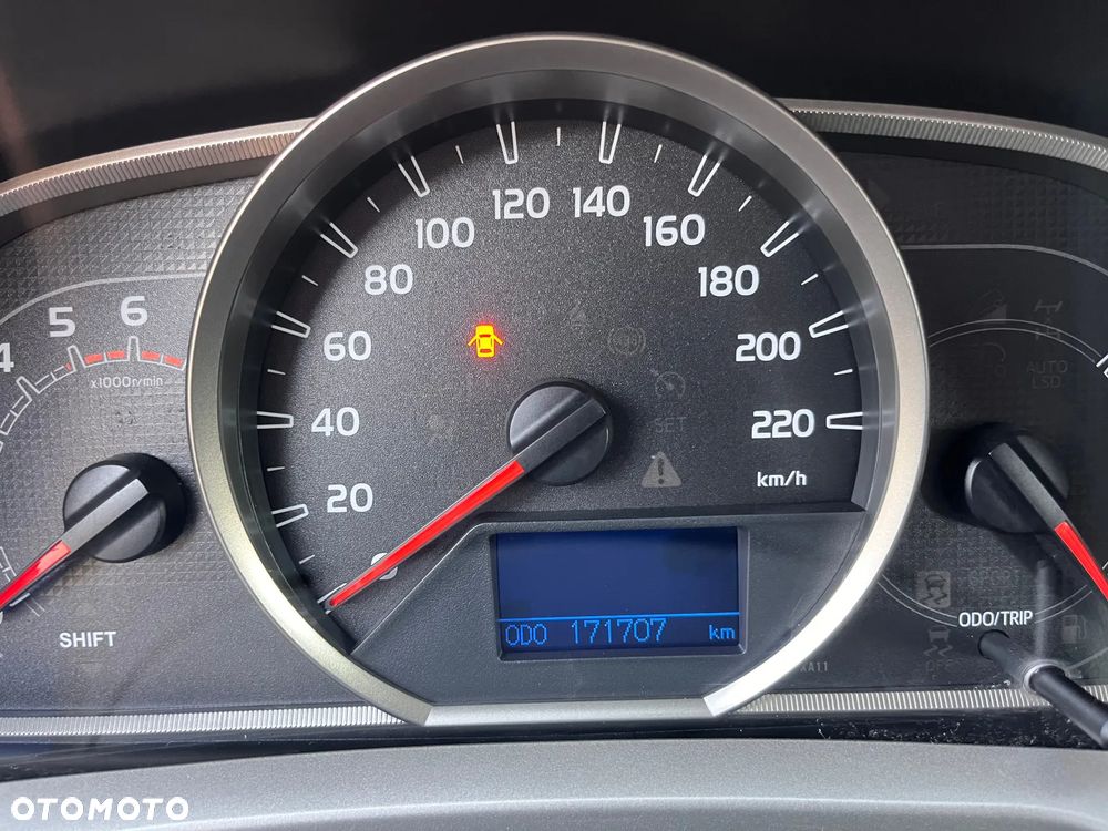 Toyota RAV4 2.2 D-4D Premium - 7