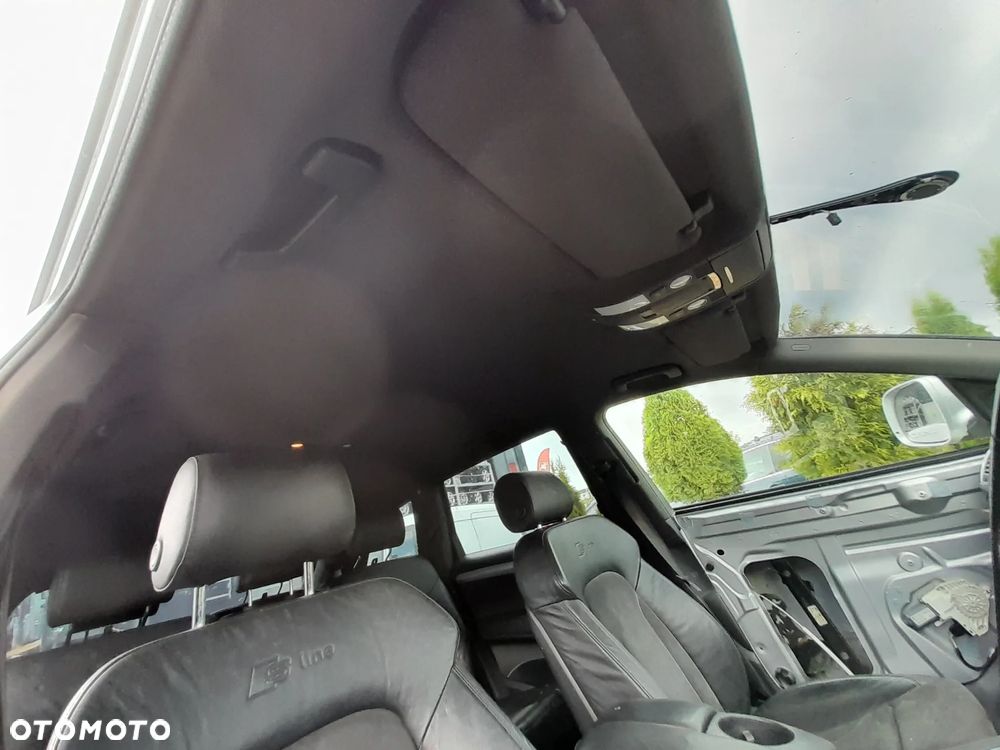 AUDI Q7 PODSUFITKA CZARNA S-LINE KOMPLET - 1