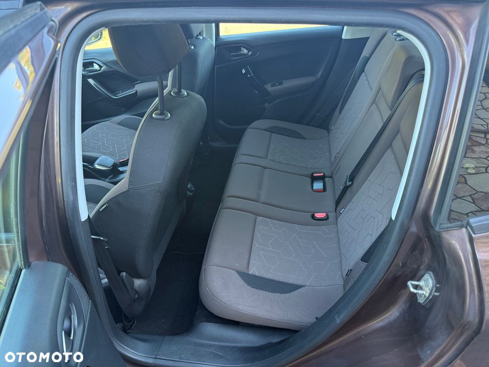 Peugeot 2008 1.2 Pure Tech Style - 8
