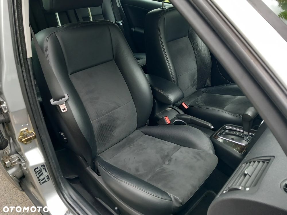 Ford Mondeo 2.0 Ghia Executive - 11