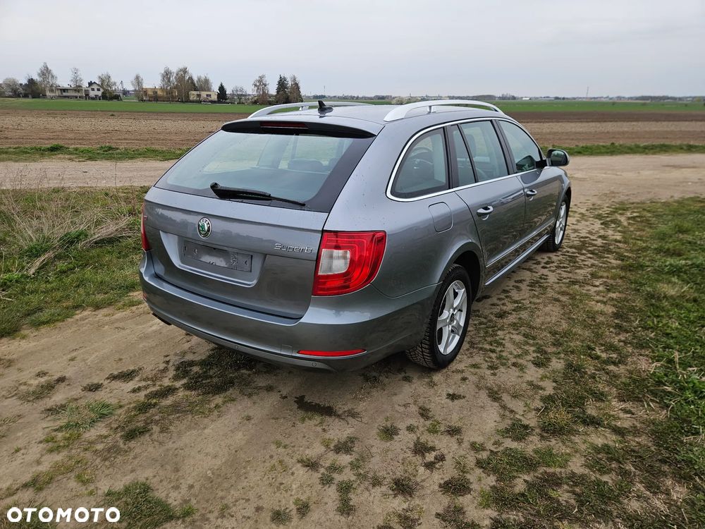 Skoda Superb 2.0 TDI DSG Elegance - 5