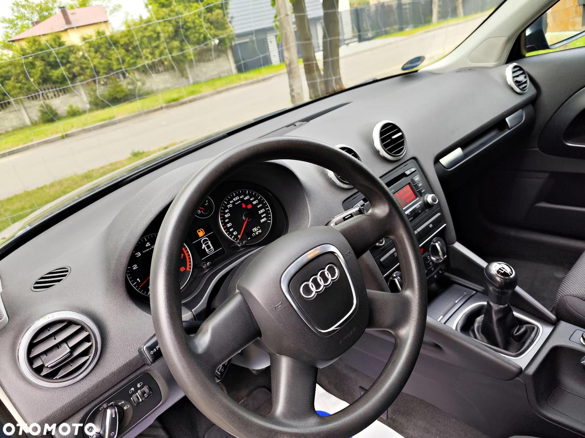 Audi A3 1.6 Attraction - 24