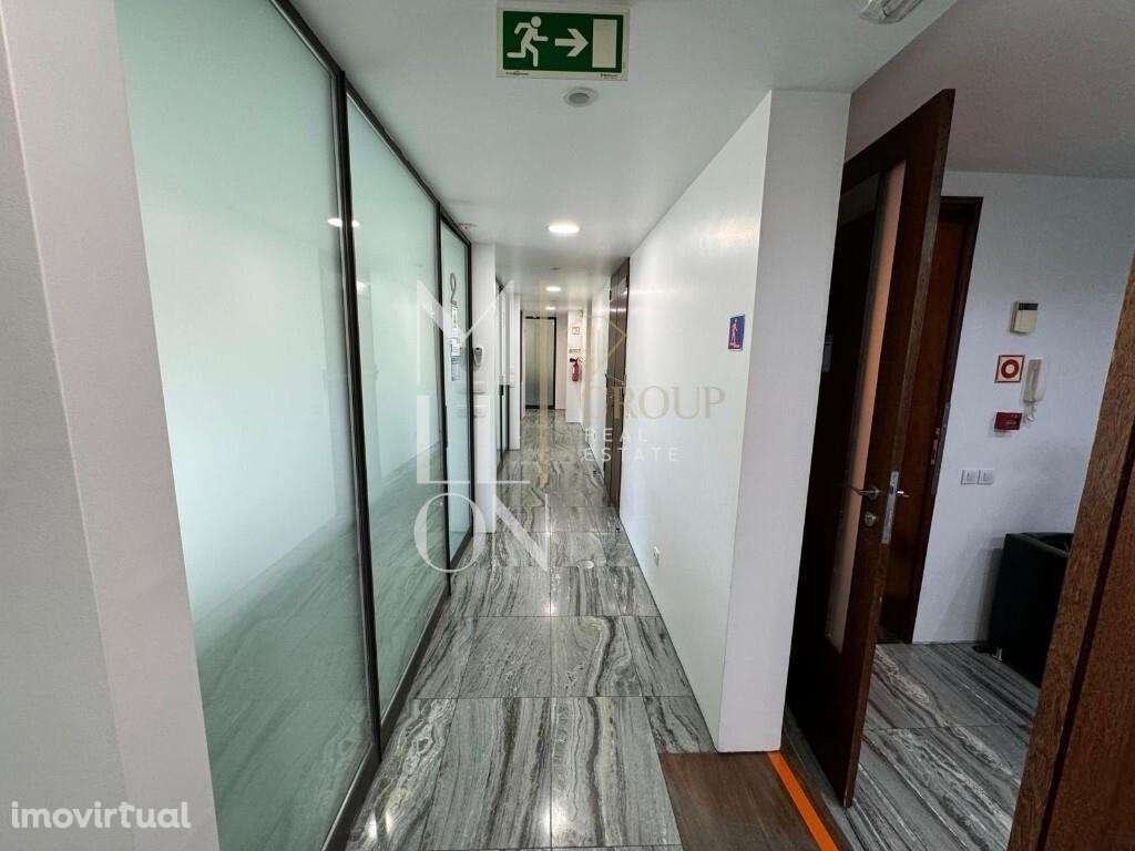 Clínica | 7 Gabinetes | Investimento | Rua da Carreira | São Pedro | F - Grande imagem: 5/22