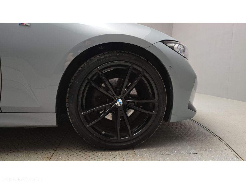 BMW Seria 3 320d xDrive M Sport - 25