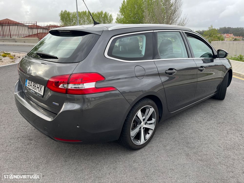 Peugeot 308 SW PureTech 130 Stop & Start Allure - 4