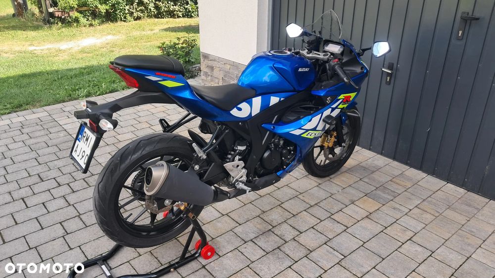 Suzuki GSX-R - 4