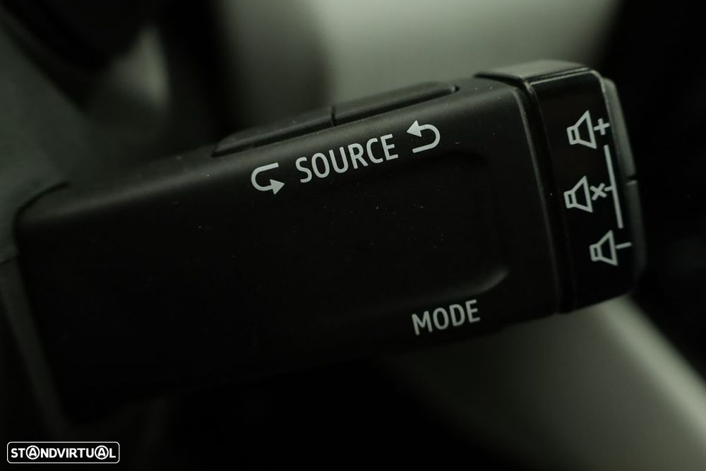 Renault Clio 1.0 TCe Techno Bi-Fuel - 19