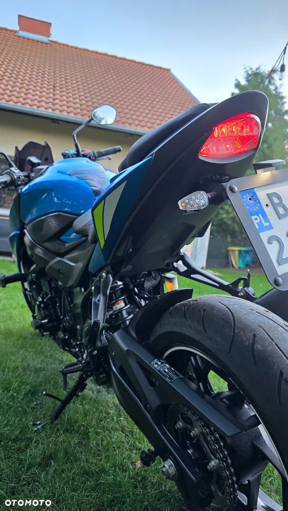 Suzuki GSX - 9
