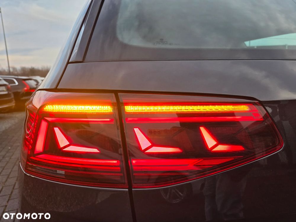 Volkswagen Passat 2.0 TDI BMT Highline - 40