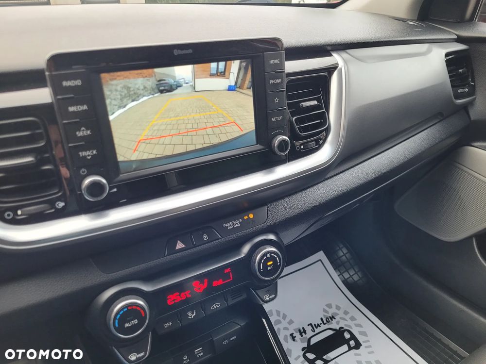 Kia Stonic 1.4 L - 23