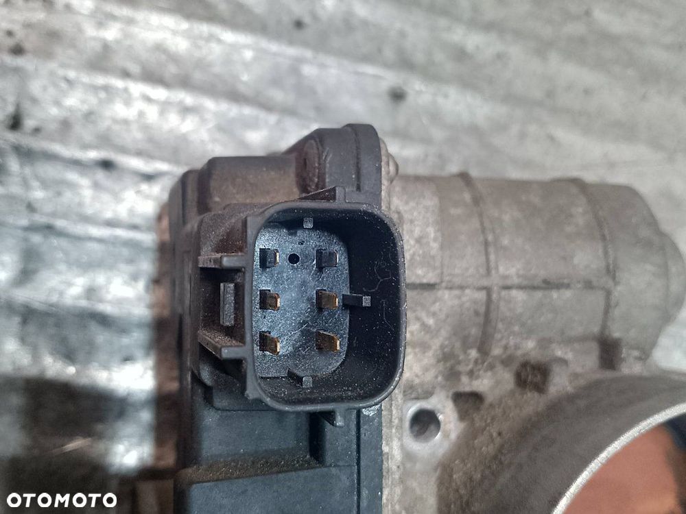PRZEPUSTNICA NISSAN MAXIMA 576-01  RME70-04 - 2