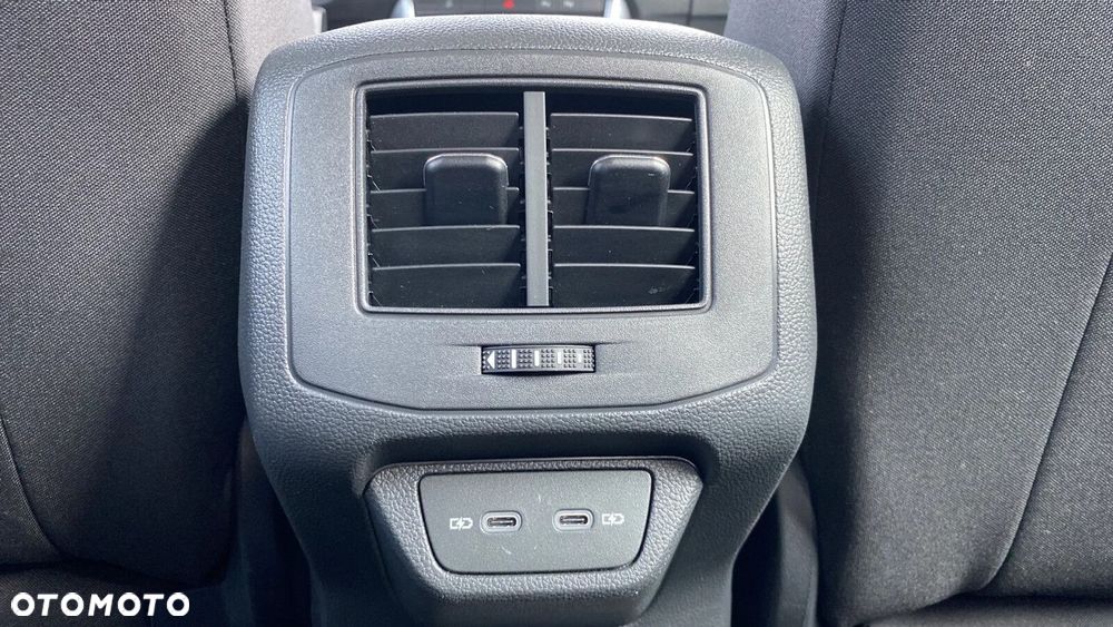 Volkswagen T-Roc 1.5 TSI Life DSG - 22