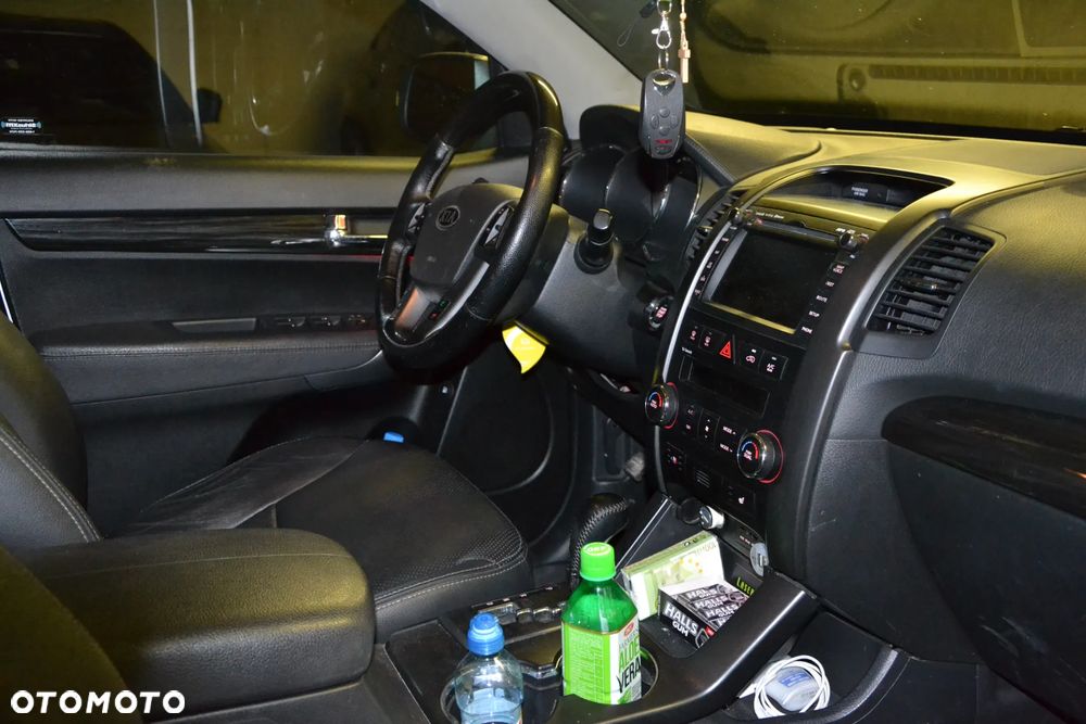 Kia Sorento - 8