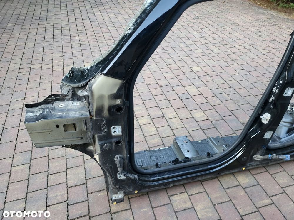 blotnik lewy tyl slupek bok prog jeep renegade - 2