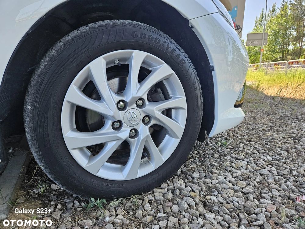 Toyota Auris 1.2 T Prestige - 16