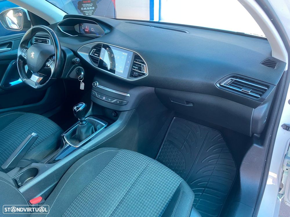 Peugeot 308 SW BlueHDi 100 Stop & Start Active - 11