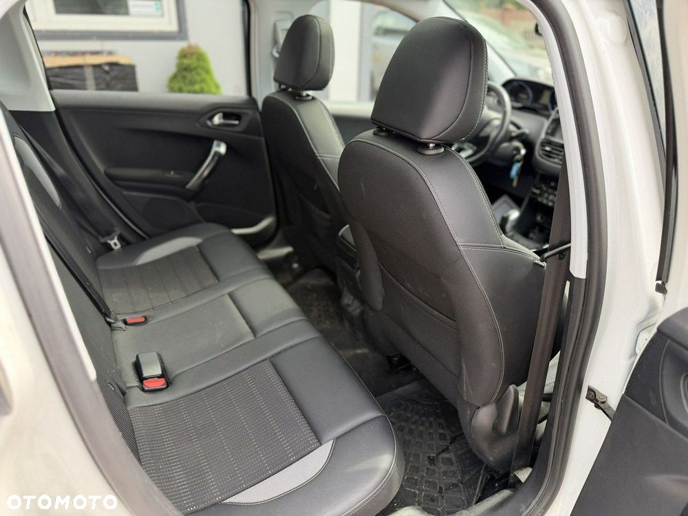 Peugeot 2008 PureTech 110 Stop&Start Crossway - 27