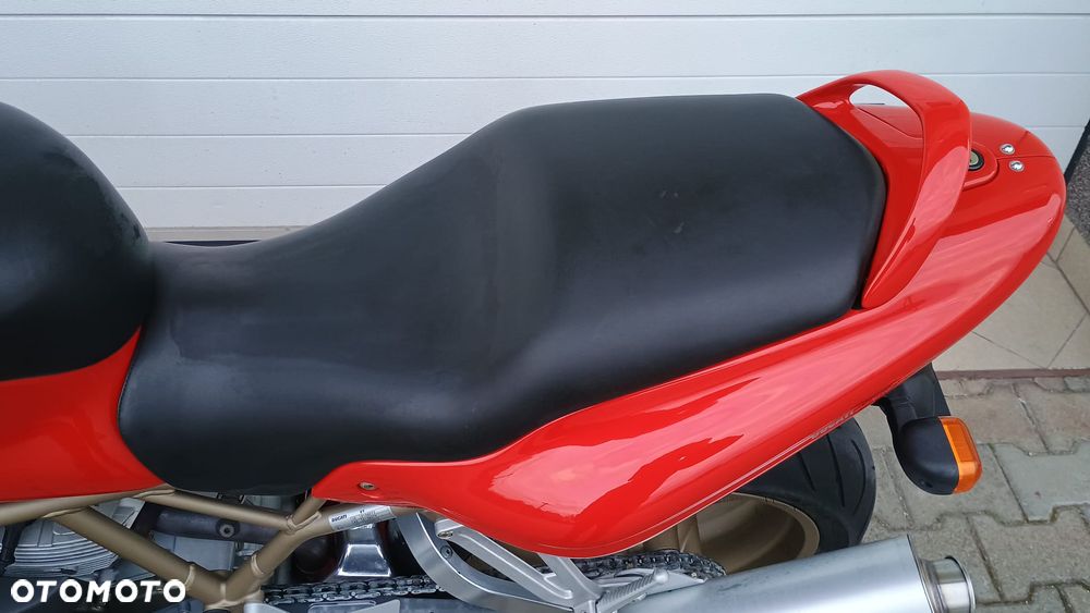 Ducati 900 - 11