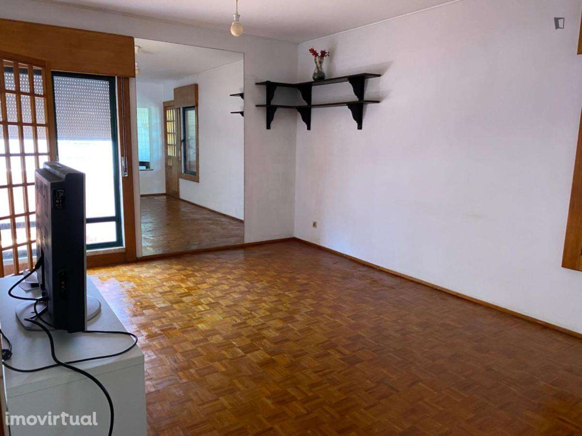 Apartamento com 2 quartos - localizado em Restelo Lisbon - Grande imagem: 4/8