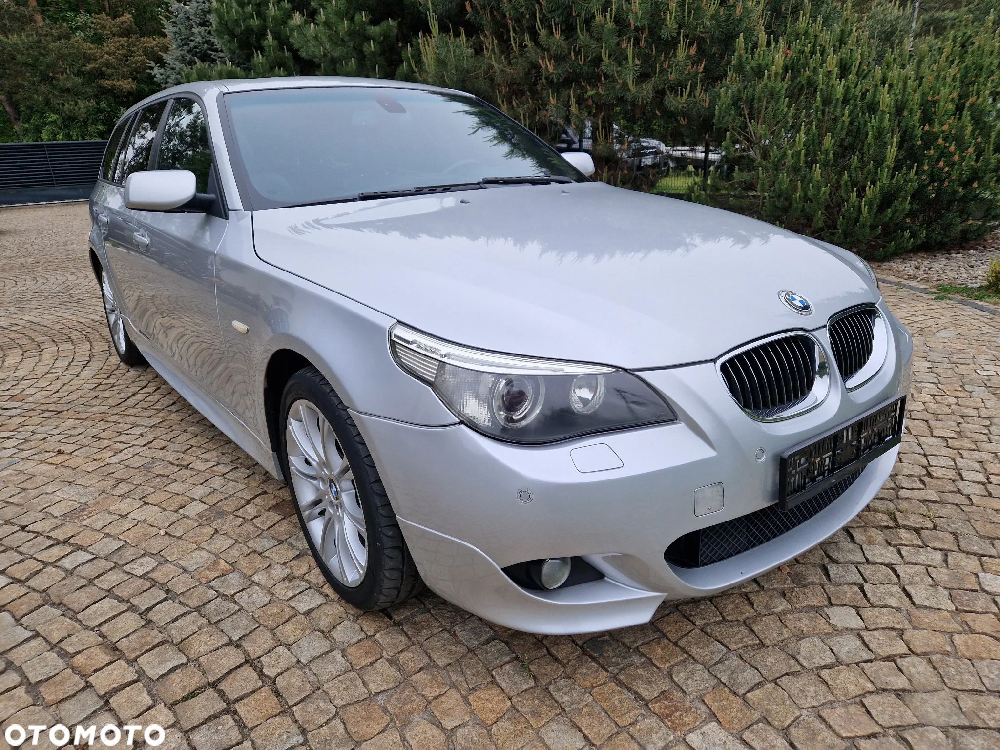 BMW Seria 5 530xd Touring - 1
