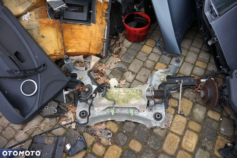 ŁAWA SANKI WÓZEK TRAWERS MEGANE III PH1 WAHACZE RENAULT 2008-2010 BELKA PRZEDNIA - 1