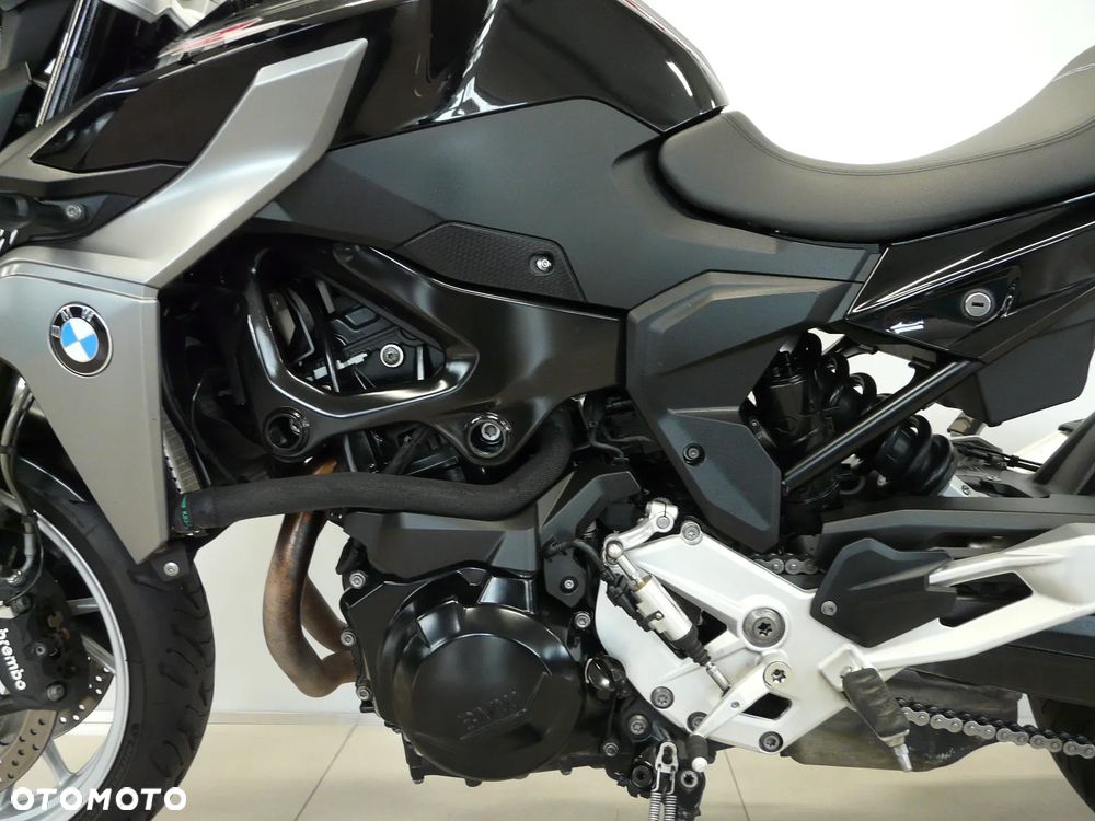 BMW R - 9