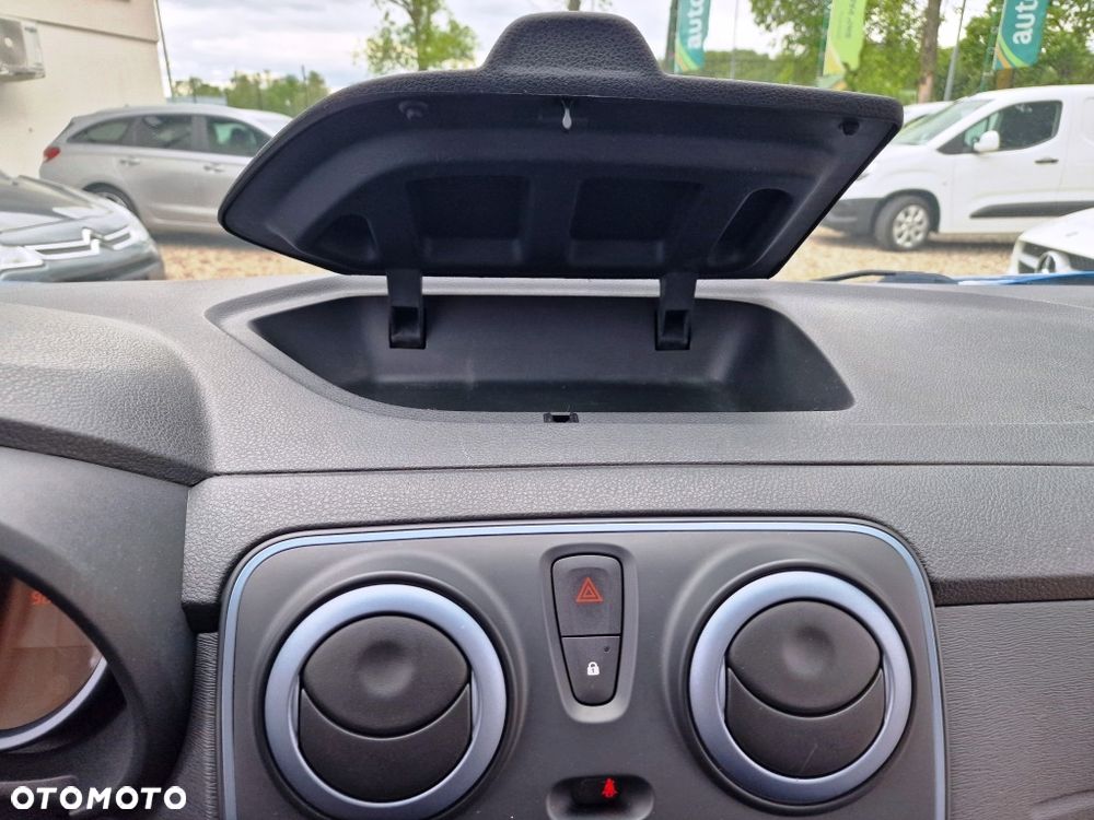 Dacia Lodgy TCe 115 Stepway - 35