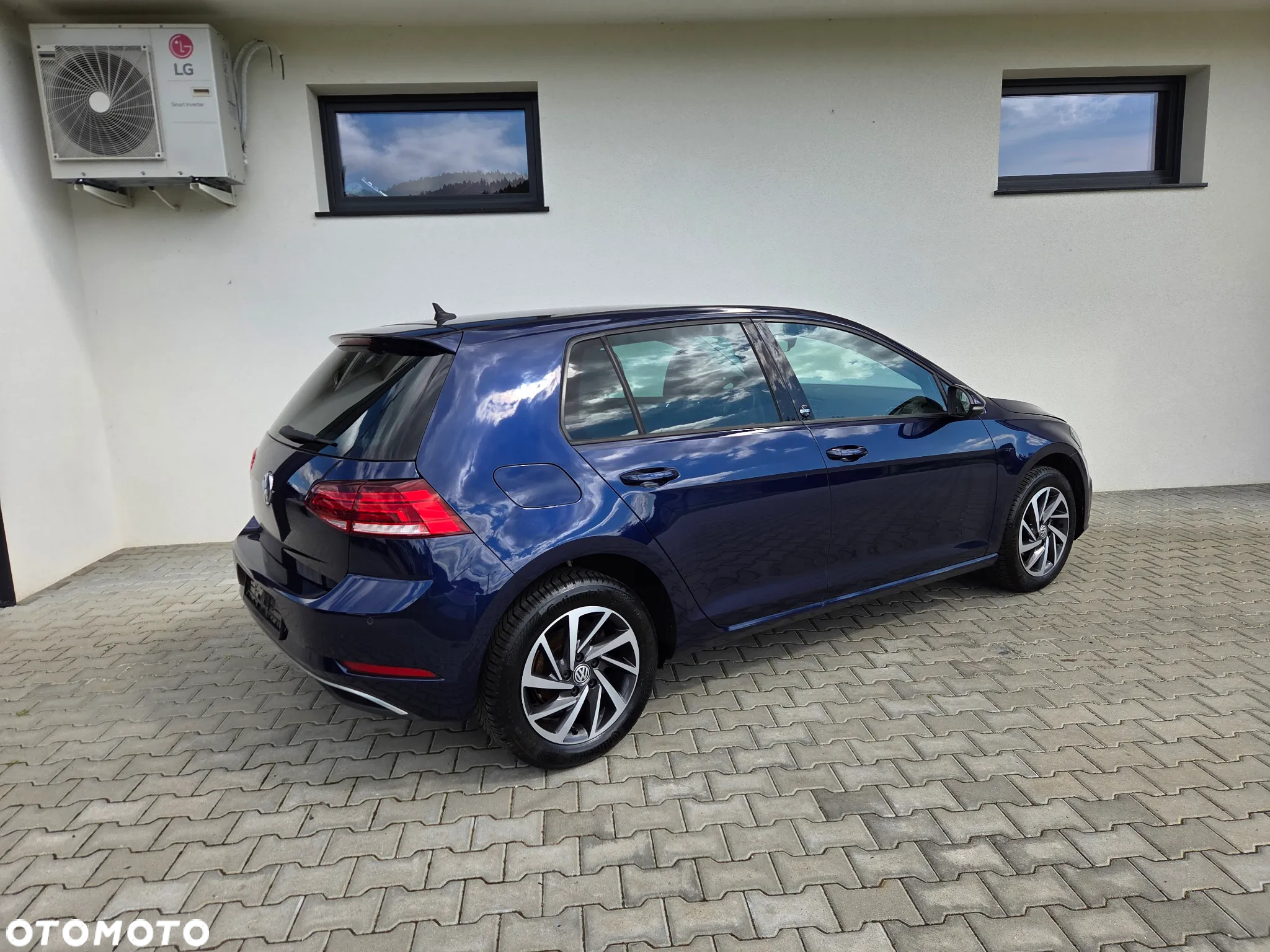 Volkswagen Golf - 18