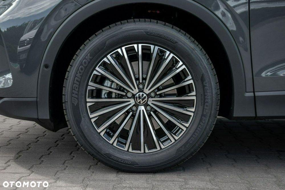 Volkswagen Tiguan - 5