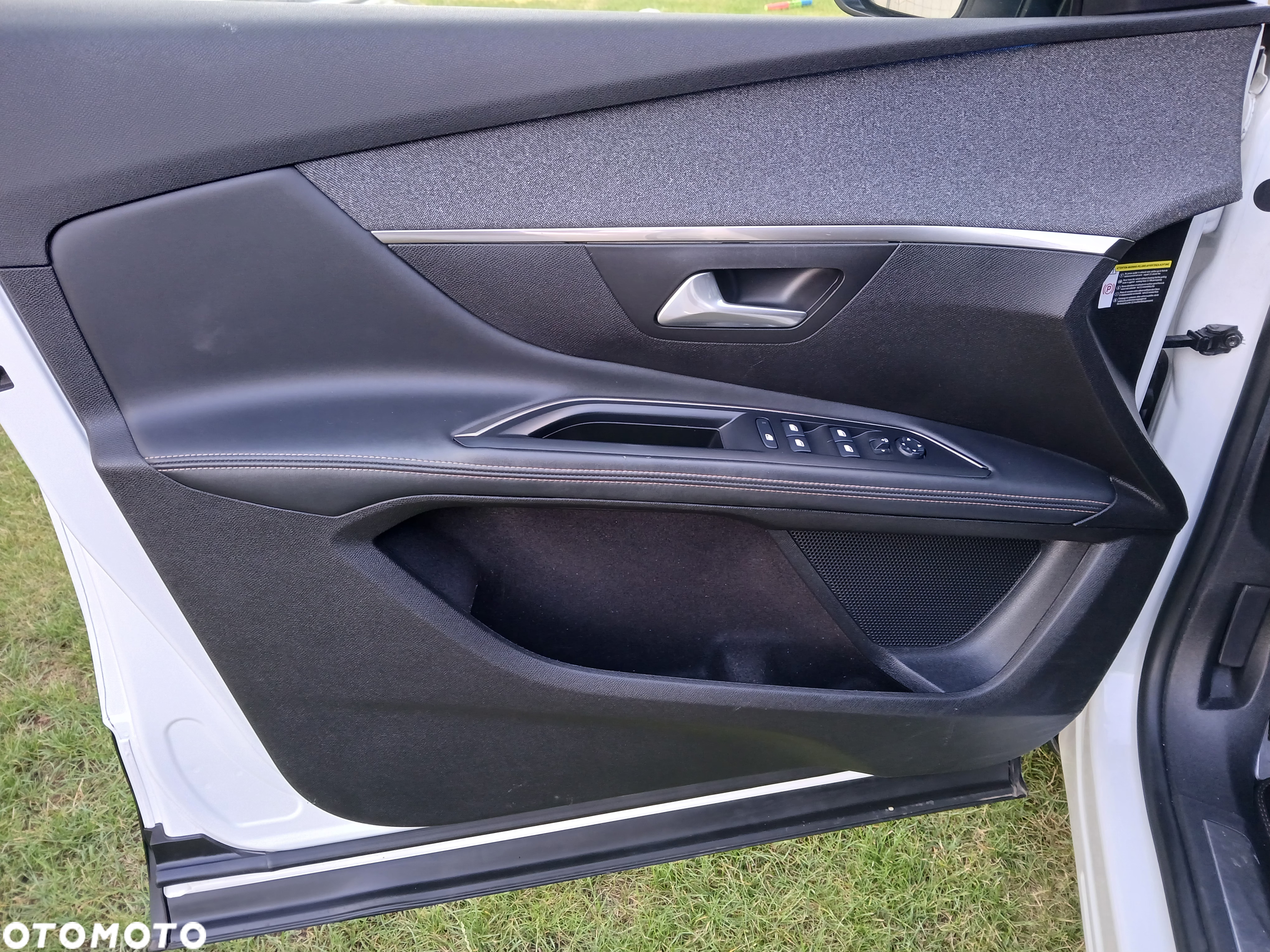 Peugeot 5008 1.2 PureTech GT Pack S&S EAT8 - 16