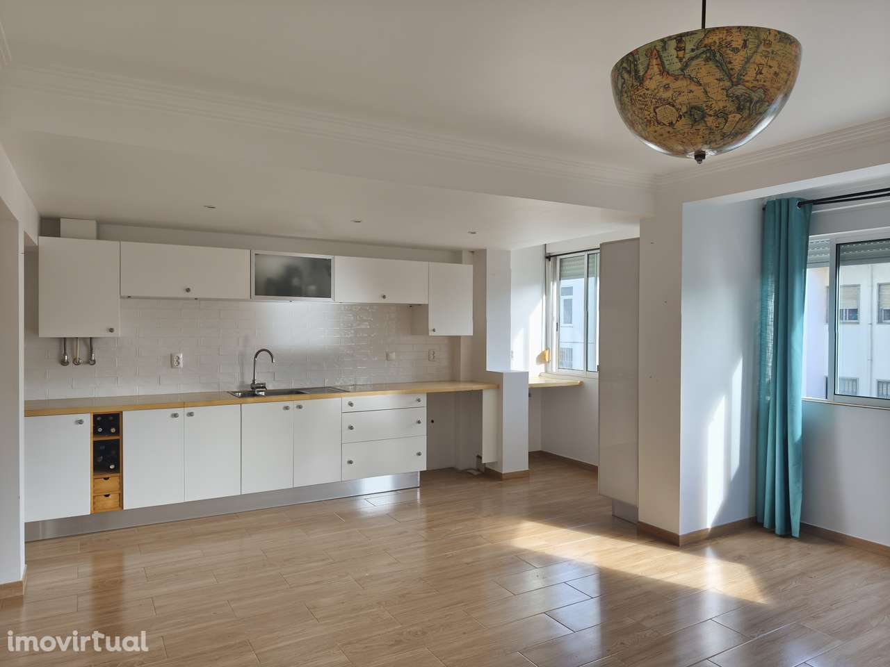 T2 Bem Conservado na Rua José Cardoso Pires, Areias, Estoril. - Grande imagem: 5/31