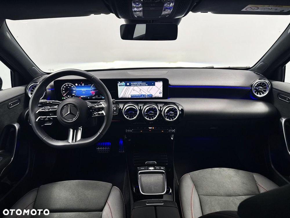 Mercedes-Benz Klasa A 200 AMG Line 7G-DCT - 9