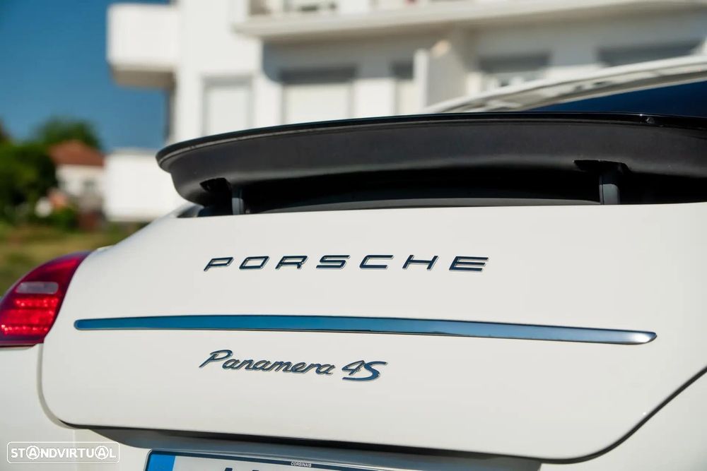 Porsche Panamera 4S PDK - 10
