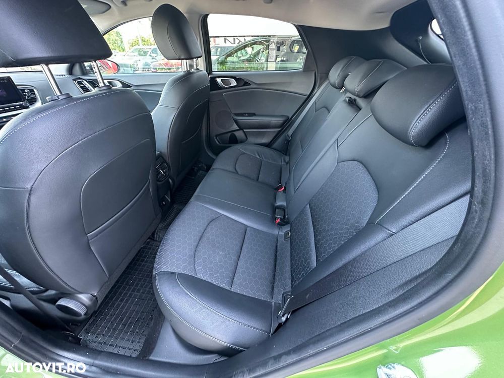 Kia XCeed - 14