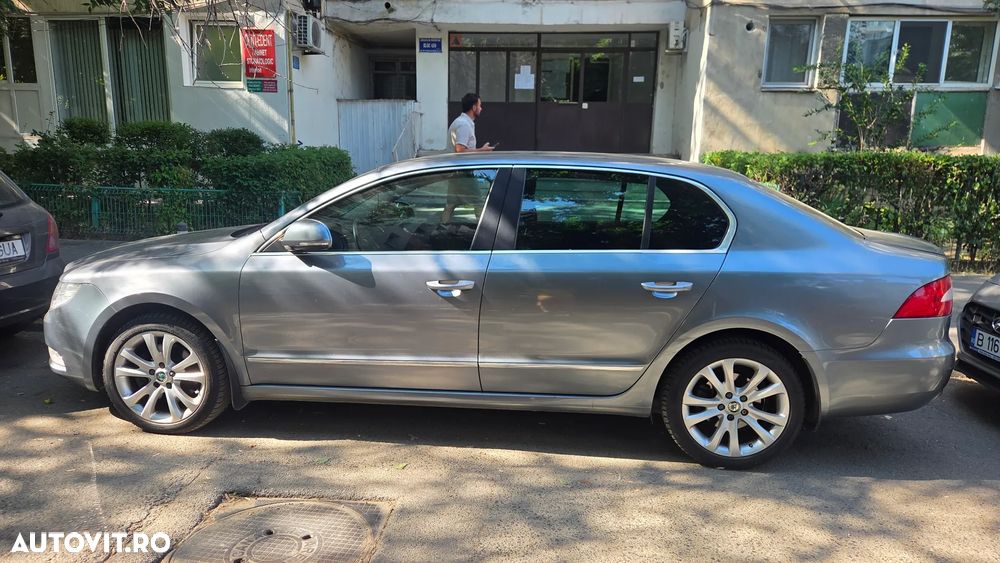 Skoda Superb 2.0 TDI Elegance 4x4 - 10