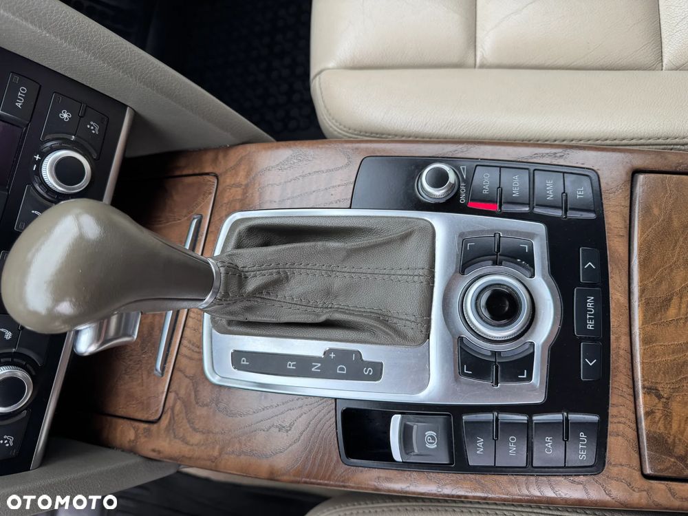 Audi A6 Limousine 3.0 TDI DPF quattro tiptronic - 26