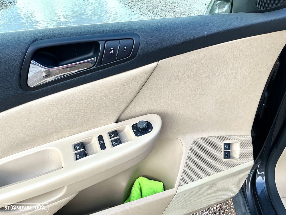 VW Passat 2.0 TDI Highline DSG - 10