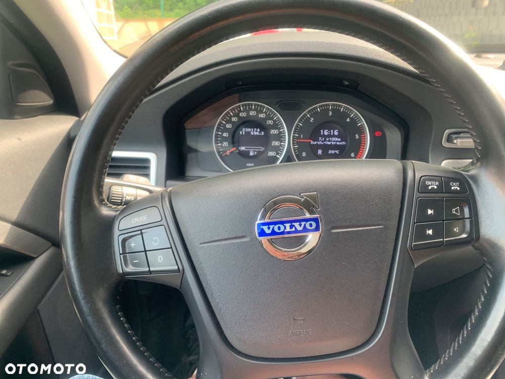 Volvo V70 - 9