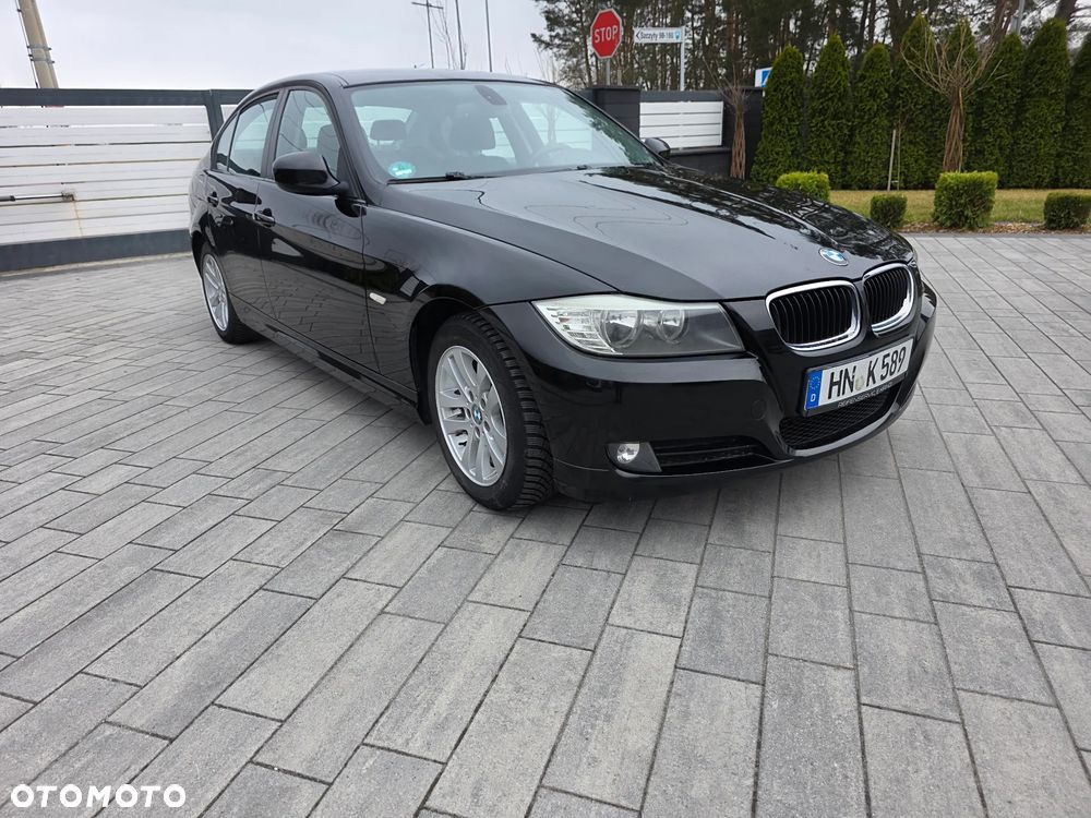 BMW Seria 3 318d DPF - 16