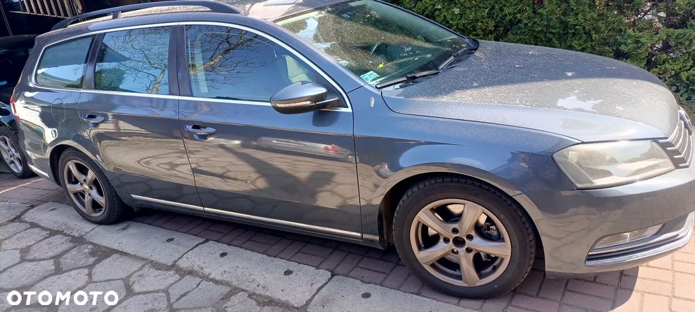 Volkswagen Passat 2.0 TDI DPF Comfortline - 11