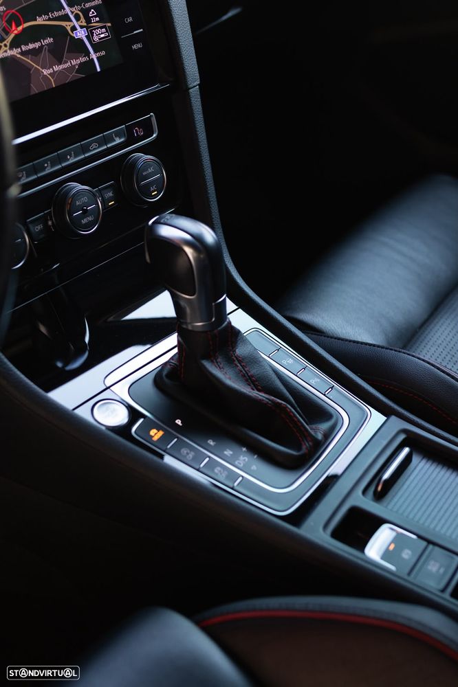 VW Golf GTI (BlueMotion ) DSG Performance - 13
