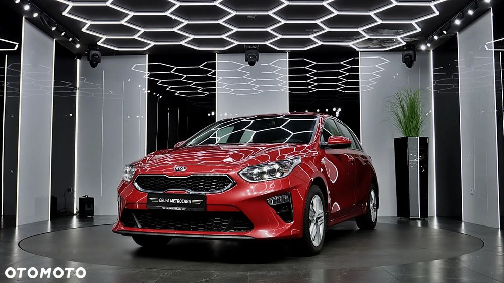 Kia Ceed 1.6 CRDi SCR M - 2