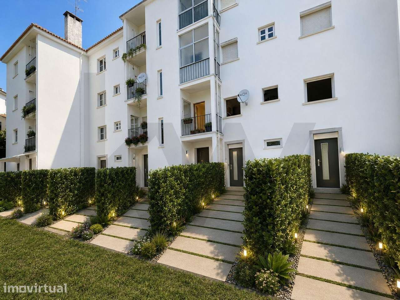 Apartamento T2 com Lugar de Estacionamento totalmente remodelado e a e - Grande imagem: 5/21
