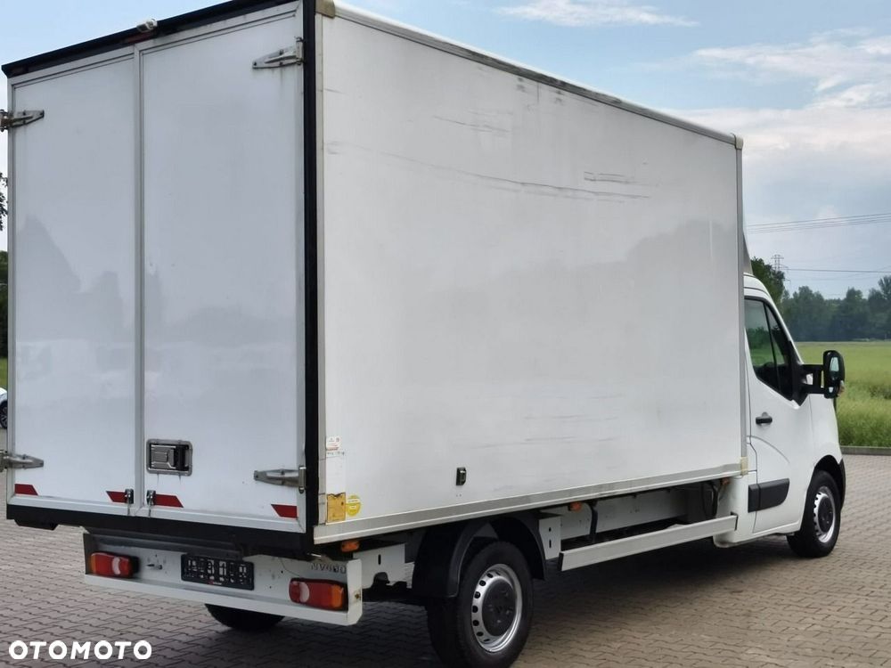 Nissan NV 400 - 7