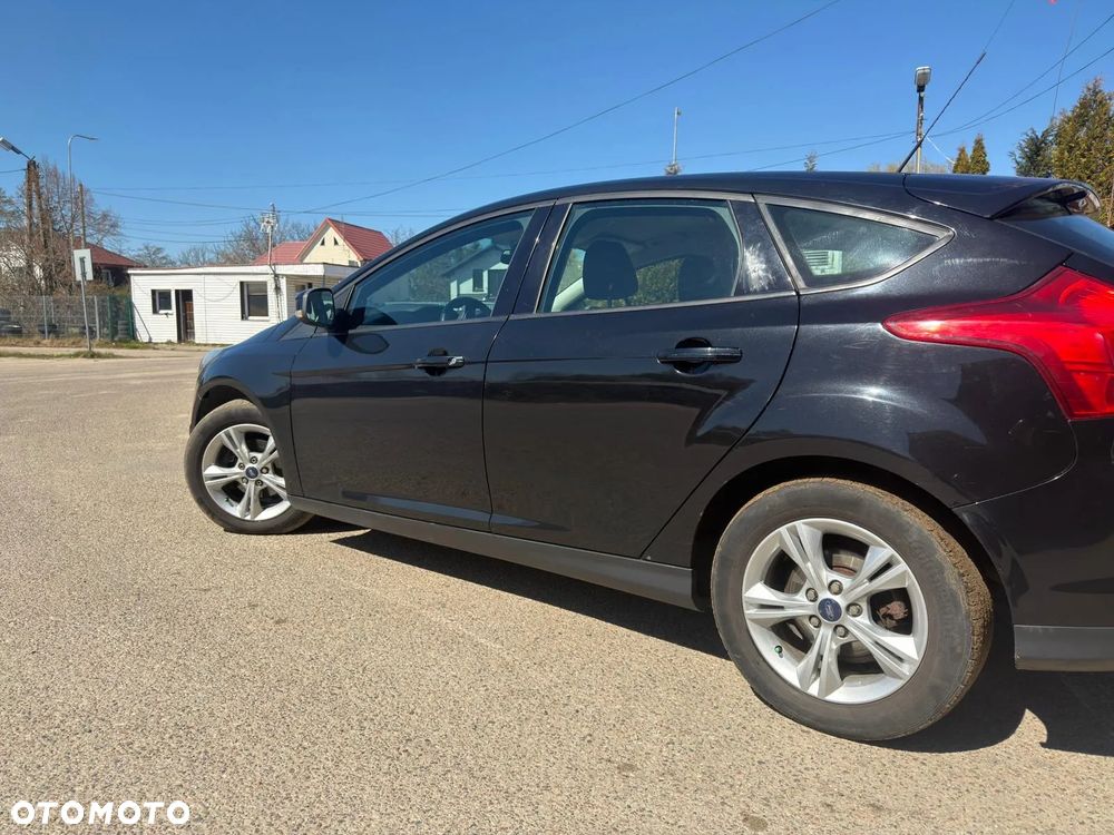 Ford Focus 1.6 Ambiente Start - 3