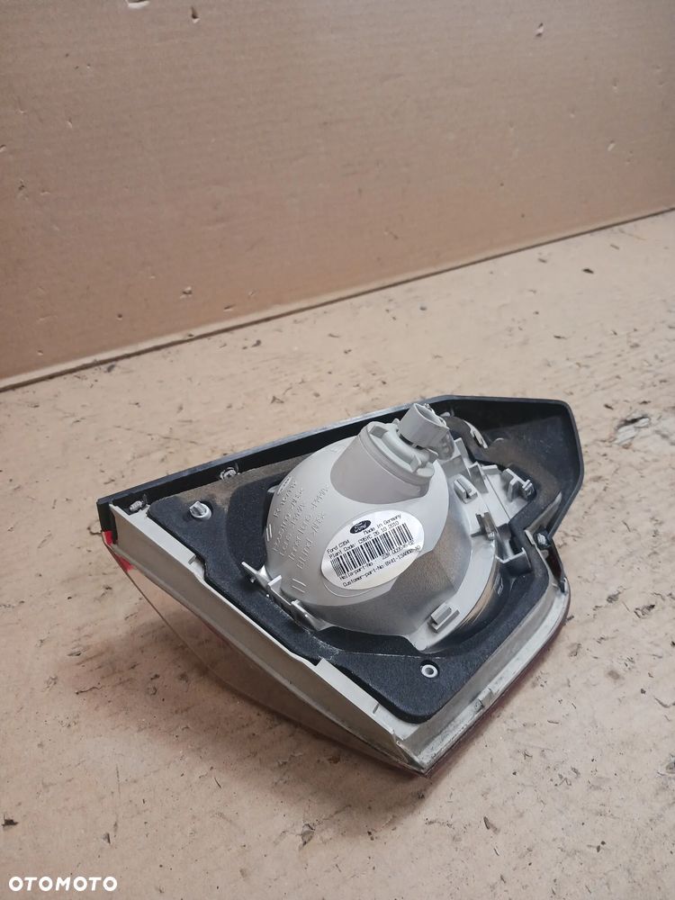 LAMPA PRAWA TYŁ TYLNA W KLAPĘ FORD KUGA MK1 08-13R - 6