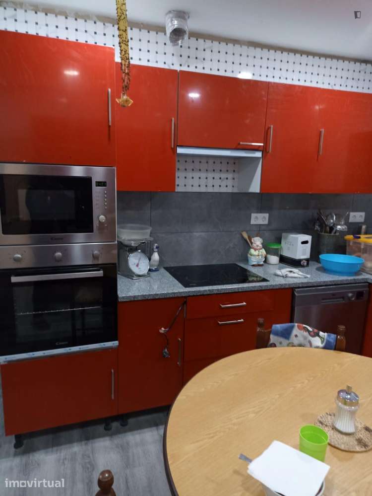 Quarto - localizado em Santarem - Grande imagem: 2/5