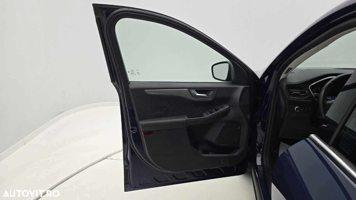 Ford Kuga - 10